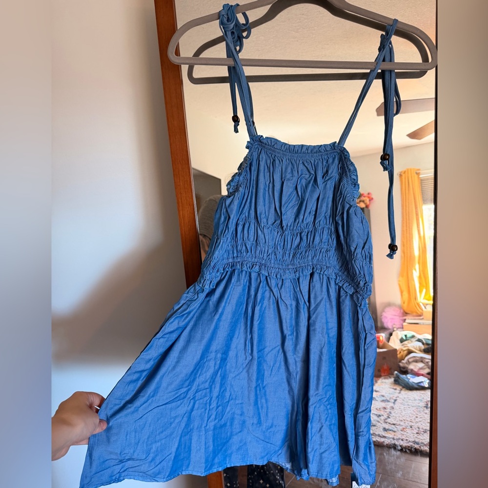 Cupshe Blue Chambray Smocked Tie Strap Mini‎ Dress with Wooden Beads Size L